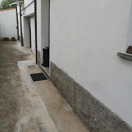 Bilocale Francesca Апартаменты Эрба